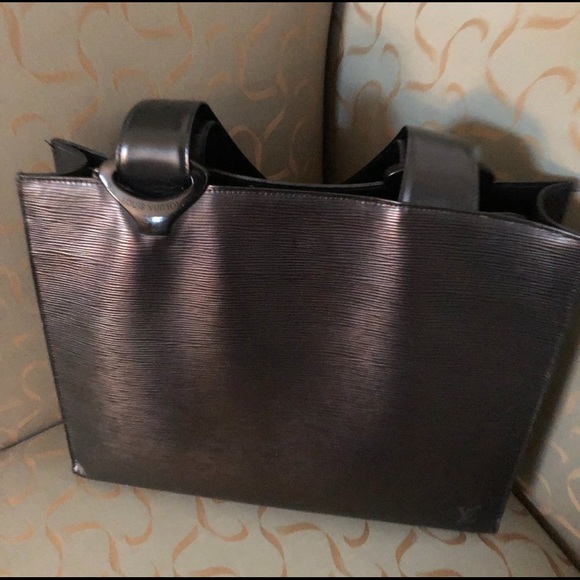 Louis Vuitton Vintage Epi Bag - Picture 6 of 16